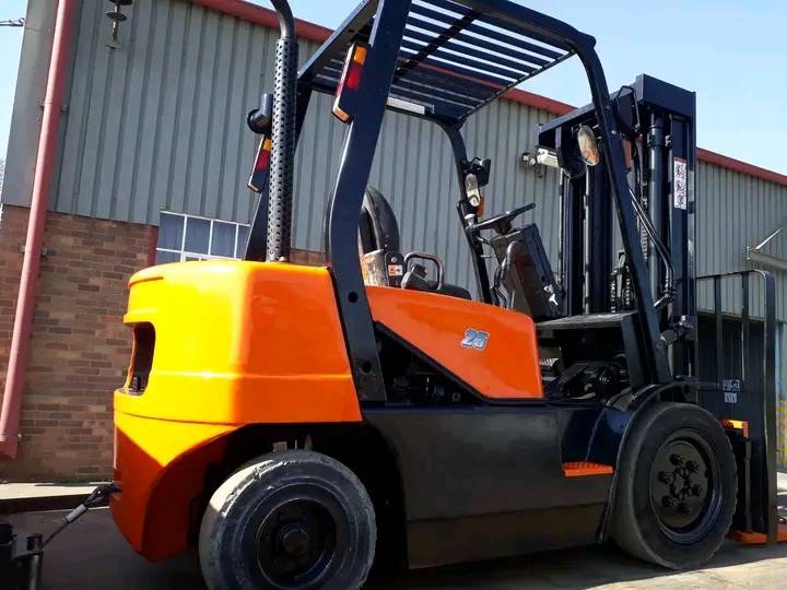Shisa Forklift Services 8